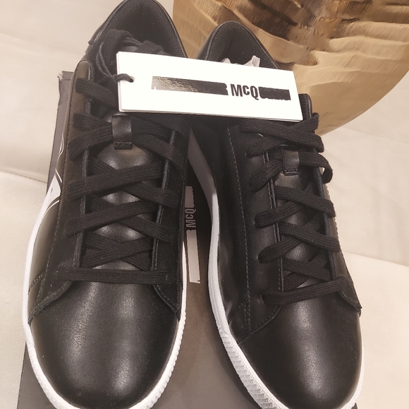 MCQ by Alexander McQueen Sneakers - Picture 2 of 8